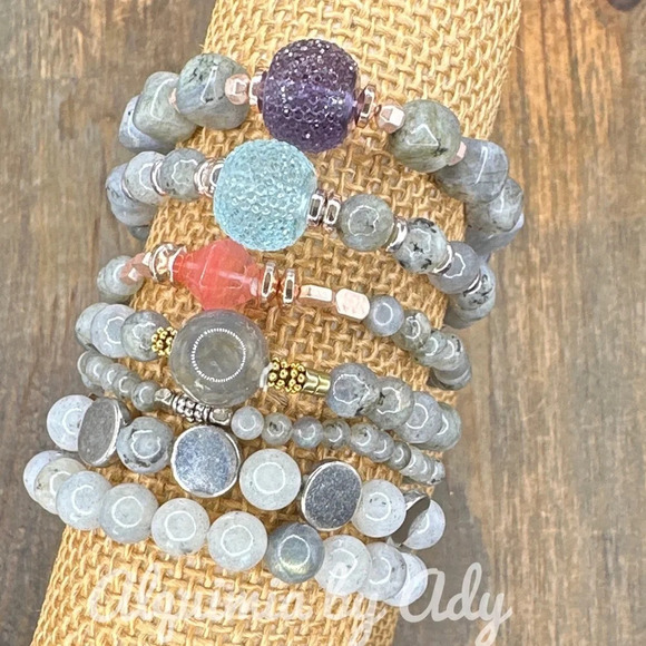 8mm Labradorite beaded bracelet/fall vibes gold hematite spacers - Picture 2 of 6